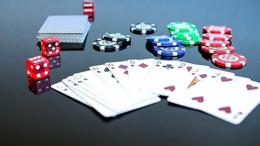 Thống trị bàn chơi Mẹo chơi xì tố đỉnh cao